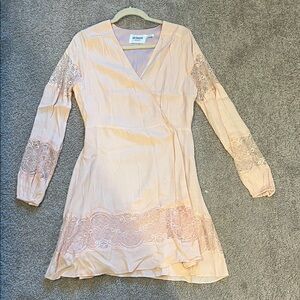 BB Dakota Blush Long Sleeve Lace Dress